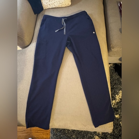 FIGS Skinny Yola scrub pants - Picture 1 of 2